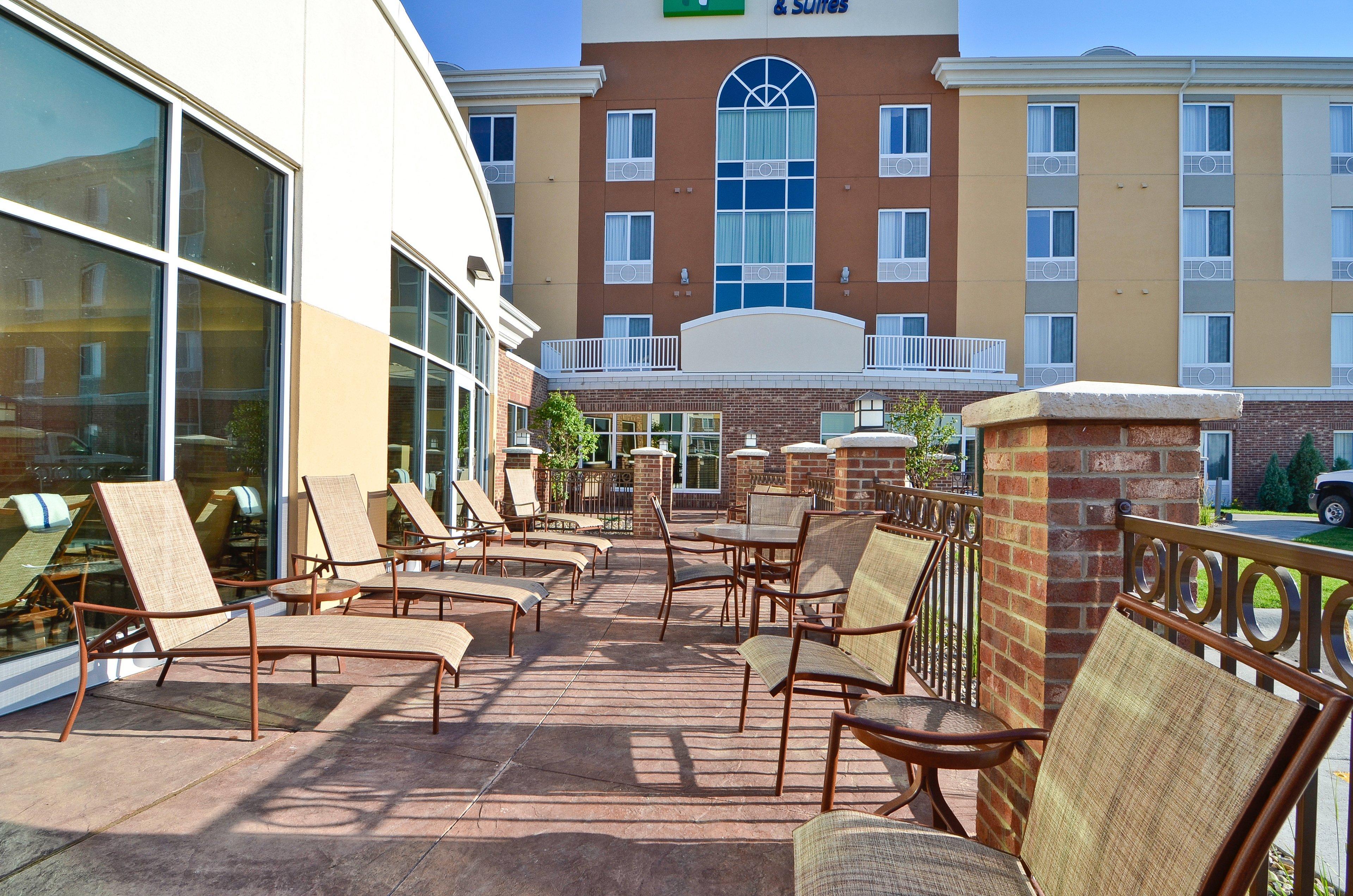 Holiday Inn Express & Suites - Williston, An Ihg Hotel Exterior photo